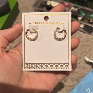 Earrings never worn